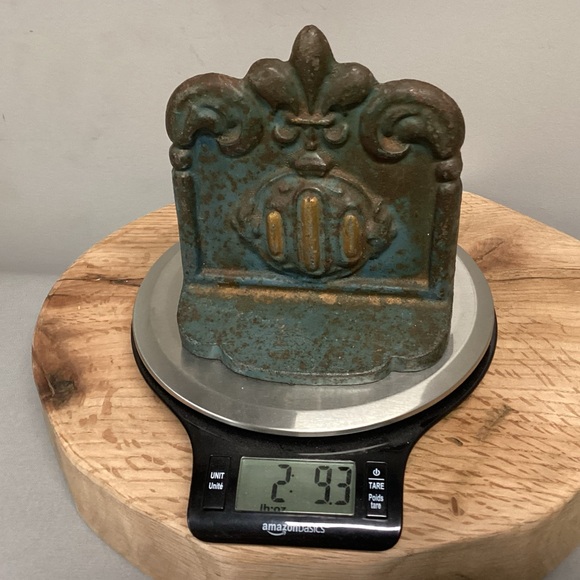 🟢 Vintage Cast Iron Fleur - De - Lis Bookend / Shelf Decor / Paperweight - Heavy - Picture 12 of 13